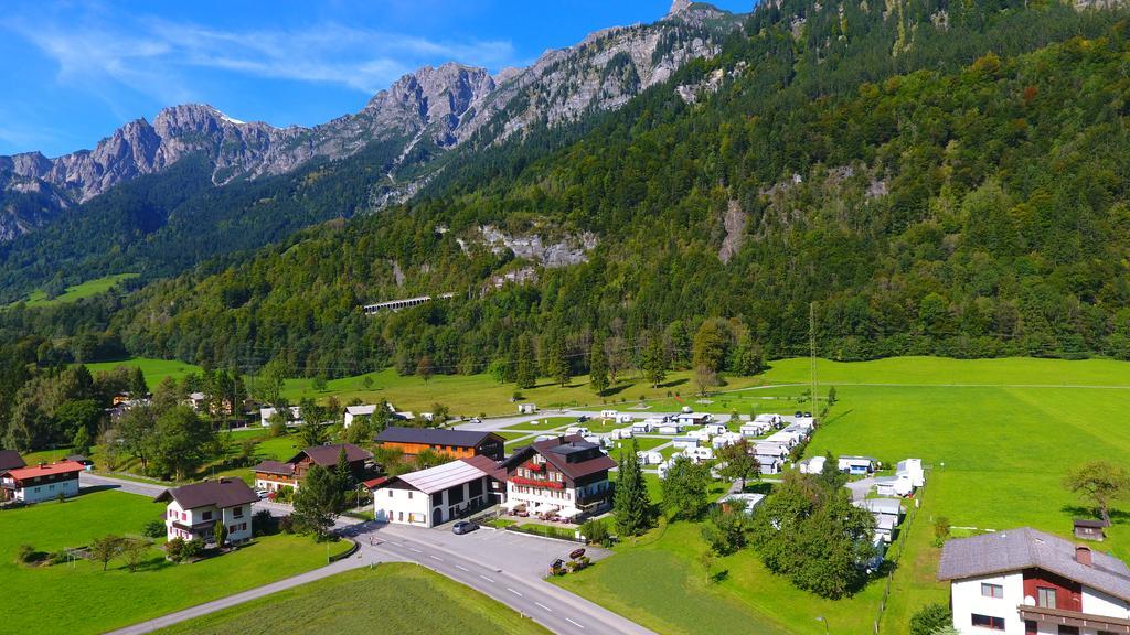 Walch'S Camping & Landhaus Braz Extérieur photo